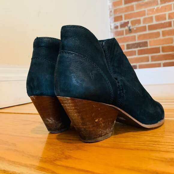 Frye Regina Heel Ankle Boot - Size 8 - Picture 12 of 16